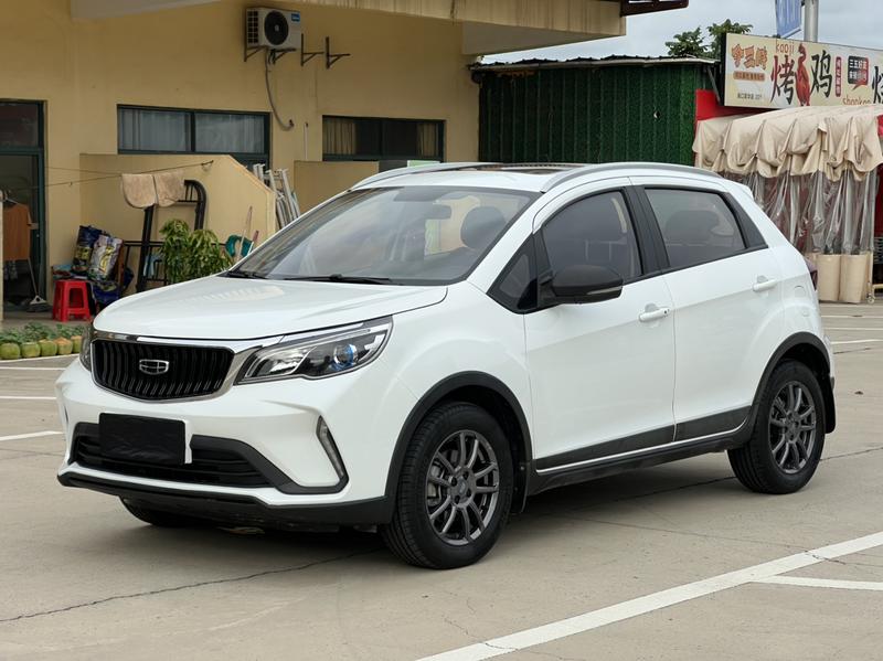 Geely Vision X3, 2022 — купить в Санкт-Петербурге под ключ