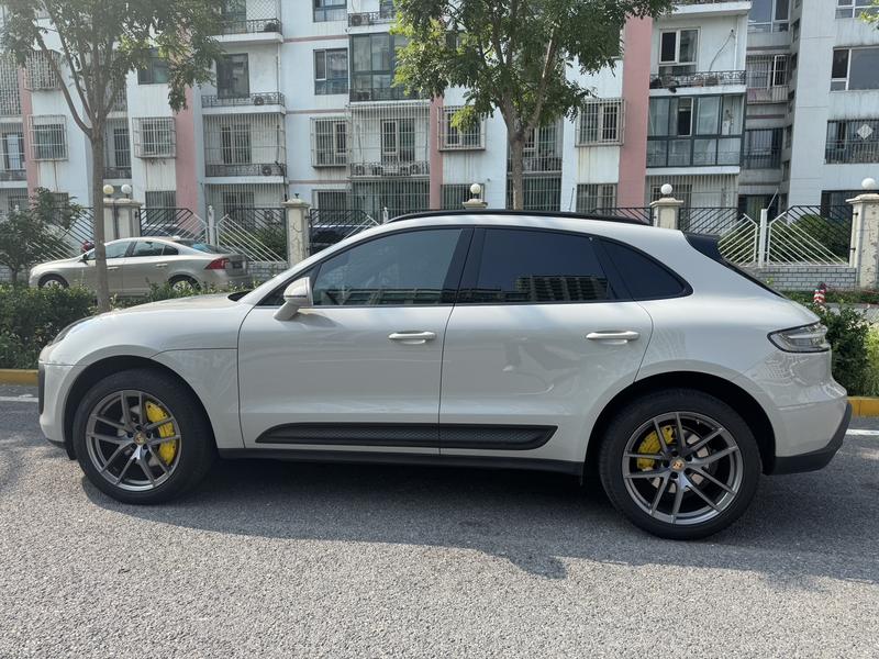 Porsche Macan, 2022 — фото 3 из 12