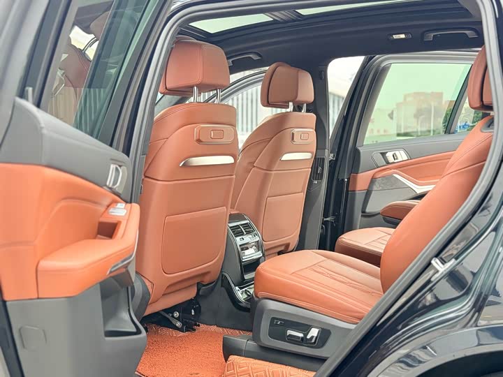 BMW X7, 2023 — фото 5 из 7