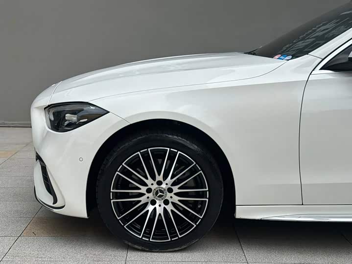 Mercedes-Benz C-Class, 2025 — фото 5 из 9