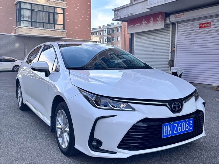 Toyota Corolla, 2022 — фото 2 из 9