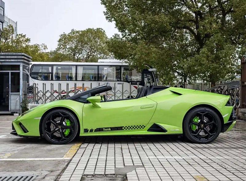 Lamborghini Huracán, 2021 — фото 4 из 8