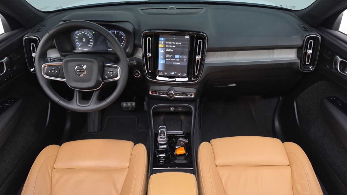 Volvo XC40, 2021 — фото 6 из 12