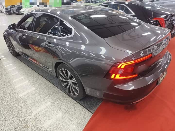 Volvo S90, 2023 — фото 5 из 9