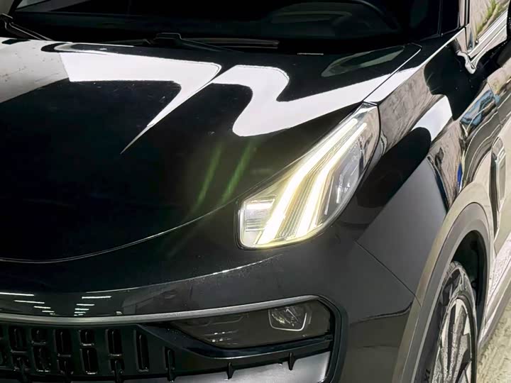 Lynk & Co 05 EM-P Hybrid, 2022 — фото 8 из 9
