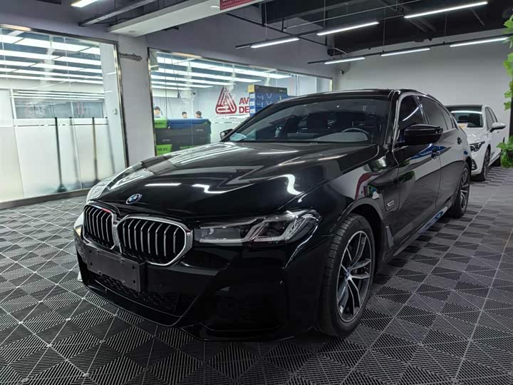 BMW 5 Series Hybrid, 2023 — купить в Липецке под ключ