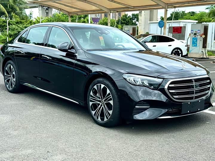 Mercedes-Benz E-Class Hybrid, 2024 — фото 3 из 9