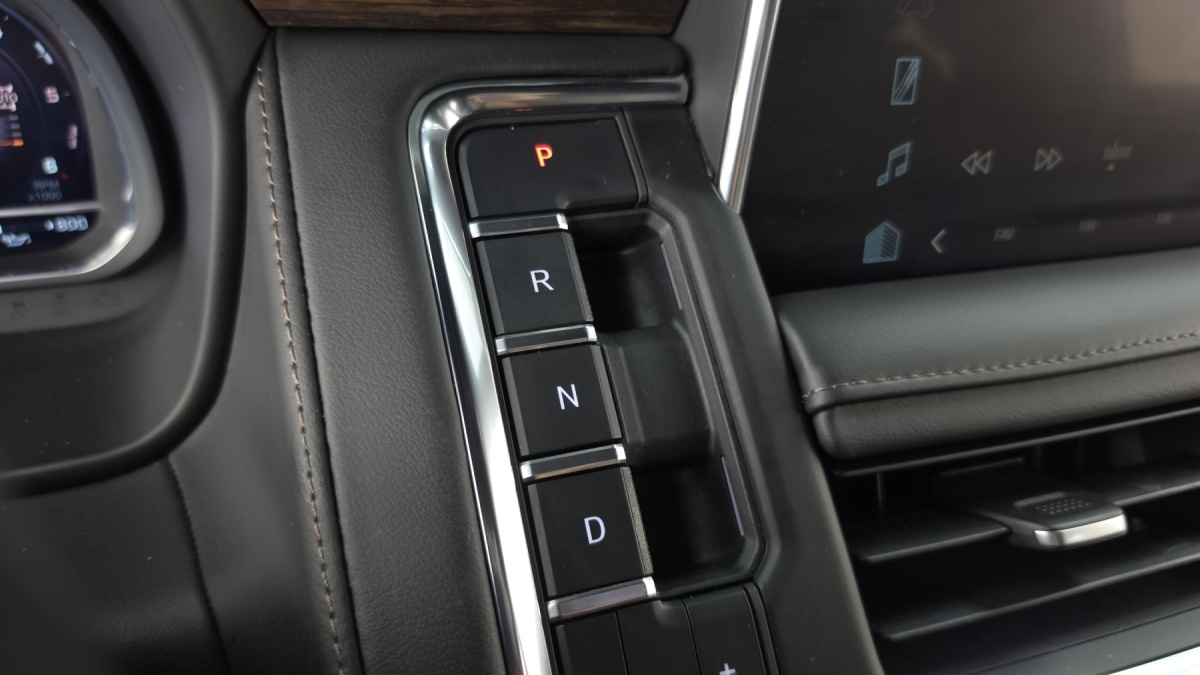 Chevrolet Tahoe, 2023 — фото 9 из 12