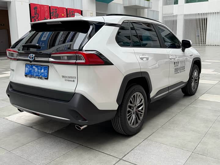 Toyota Wildlander, 2025 — фото 4 из 9