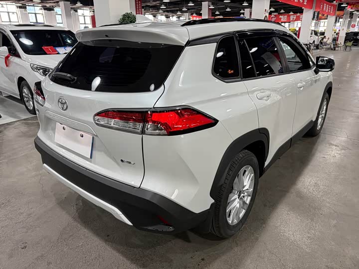 Toyota Corolla Cross, 2026 — фото 5 из 9