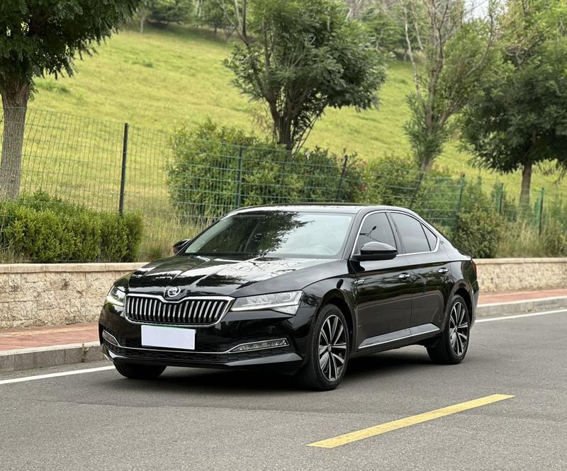 Skoda Superb, 2023 — купить в Санкт-Петербурге под ключ