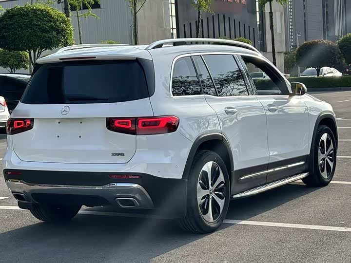 Mercedes-Benz GLB-Class, 2023 — фото 6 из 9