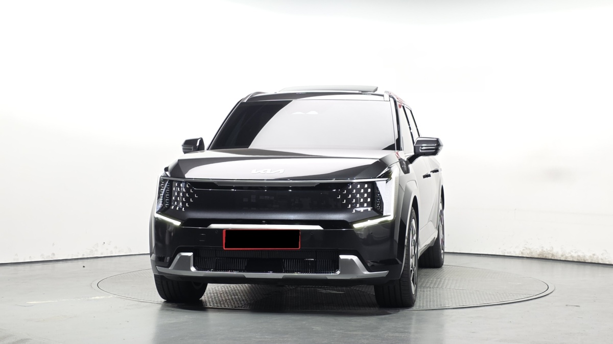 Kia EV9, 2023 — фото 3 из 12