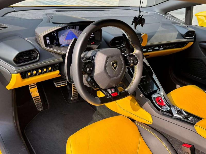 Lamborghini Huracán, 2022 — фото 5 из 10
