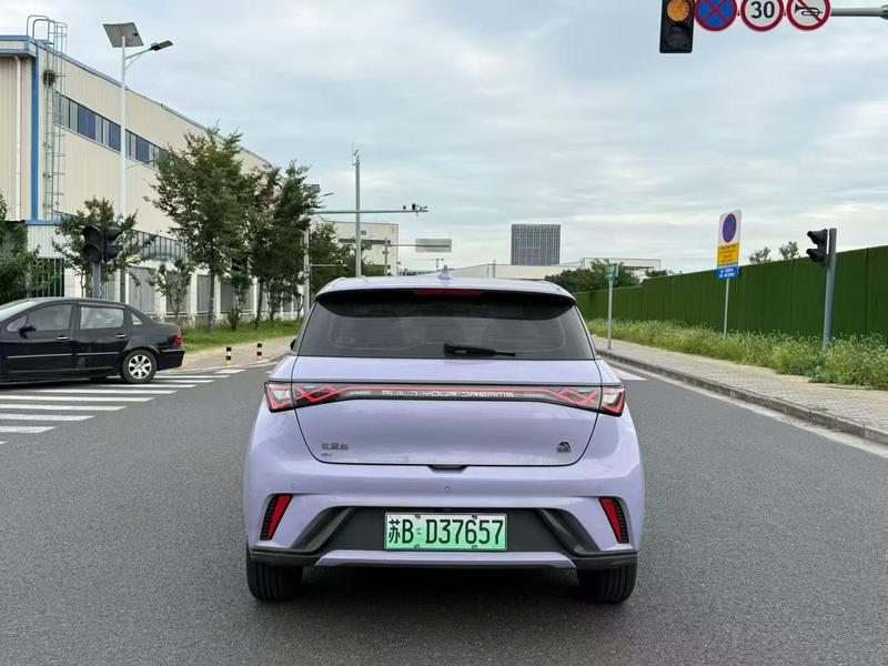 BYD Dolphin, 2023 — фото 5 из 10