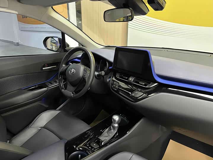 Toyota C-HR, 2022 — фото 9 из 9