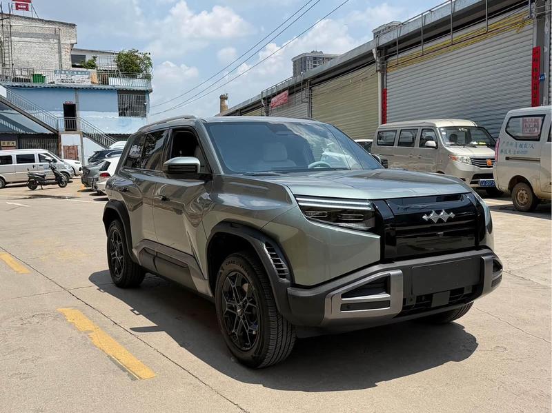BYD FangChengBao Titanium 3 (Tai 3), 2025 — фото 3 из 12