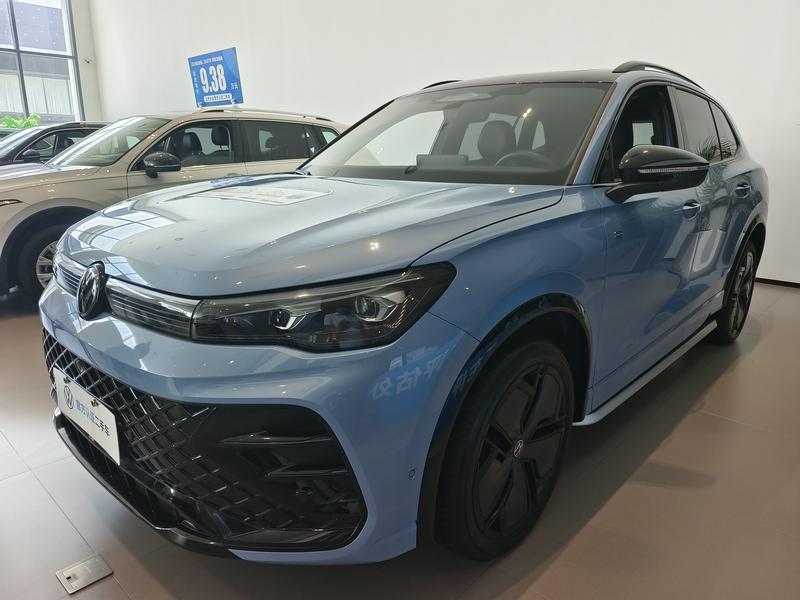Volkswagen Tiguan L Pro, 2024 — купить в Орле под ключ