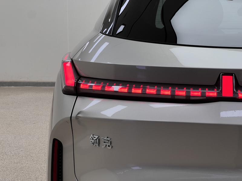 Lynk & Co 08 EM-P Hybrid, 2024 — фото 9 из 12