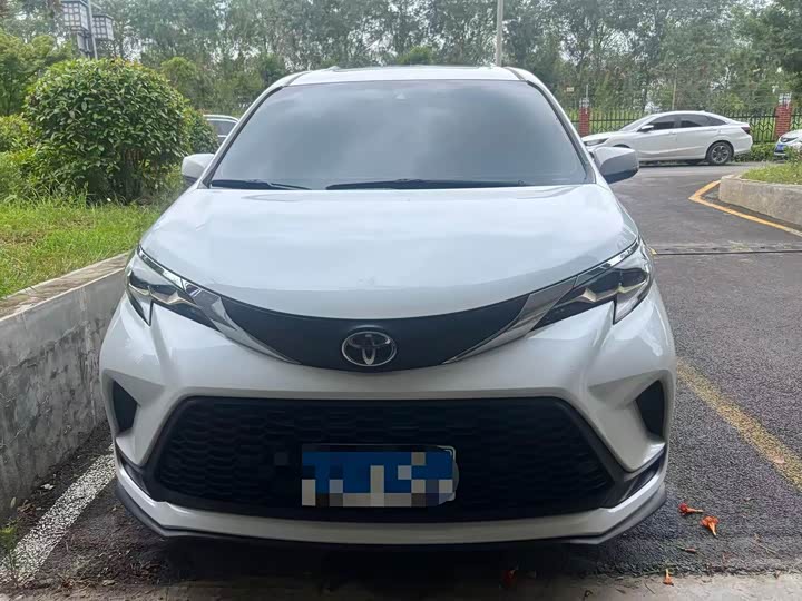 Toyota Granvia, 2024 — купить в Саратове под ключ