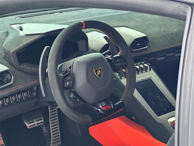 Lamborghini Huracán, 2023 — фото 12 из 12