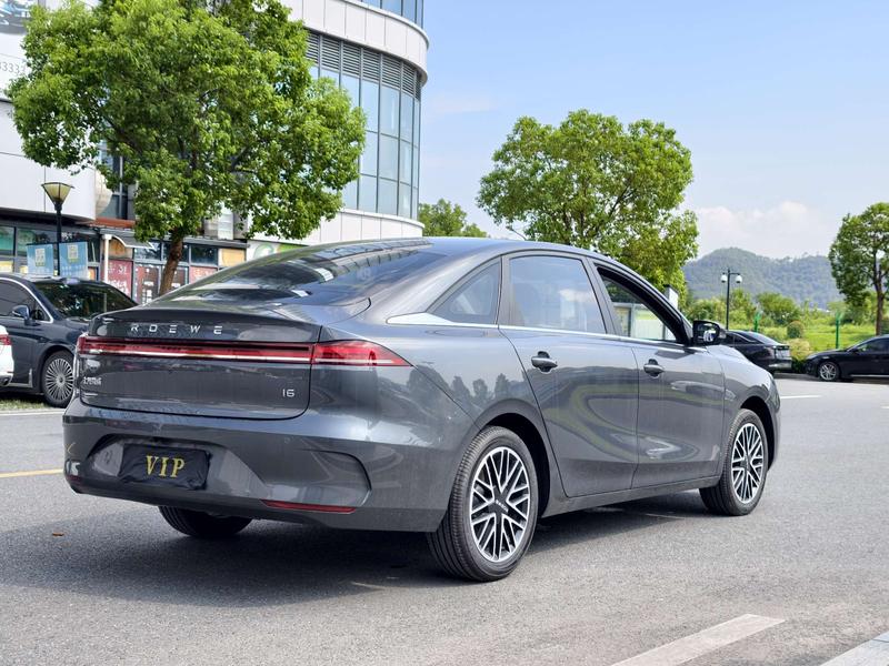 Roewe i6, 2026 — фото 6 из 10