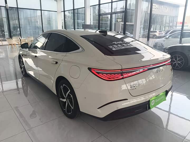 BYD Seal 07 DM-i Hybrid, 2025 — фото 5 из 9