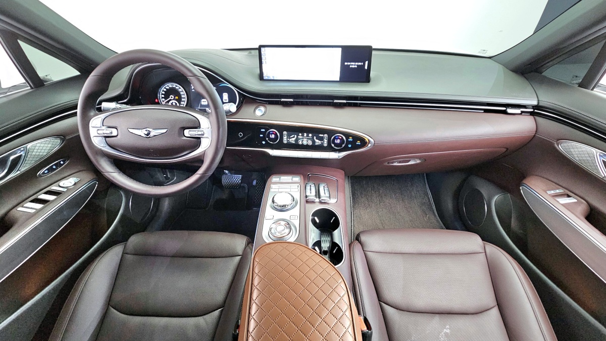 Genesis GV70, 2024 — фото 7 из 12