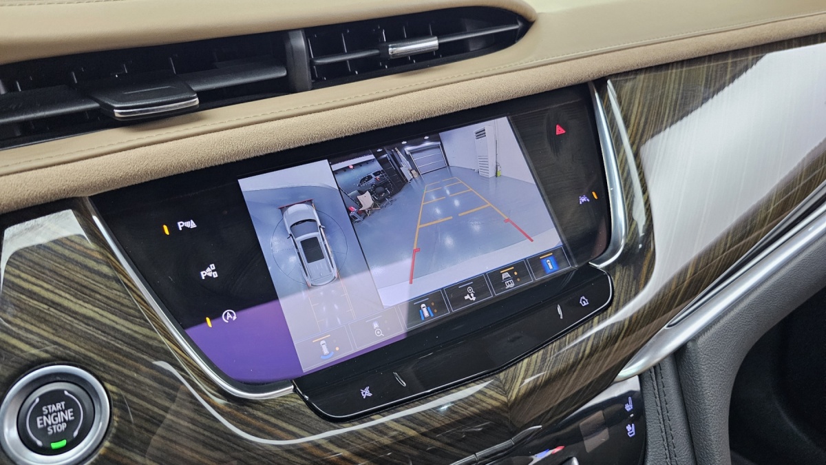 Cadillac XT6, 2022 — фото 12 из 12