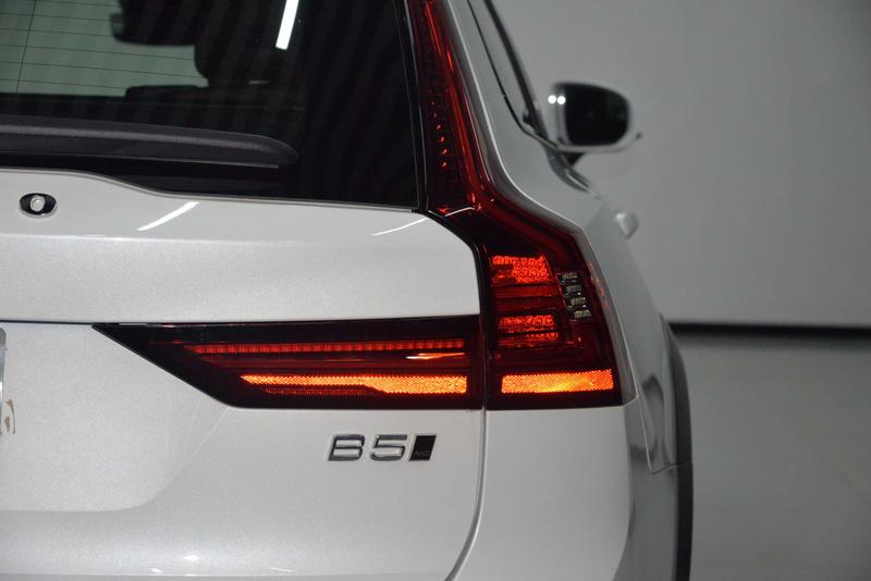 Volvo V90, 2023 — фото 8 из 12