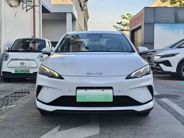 BYD Seal 05 DM-i Hybrid, 2024 — фото 2 из 9