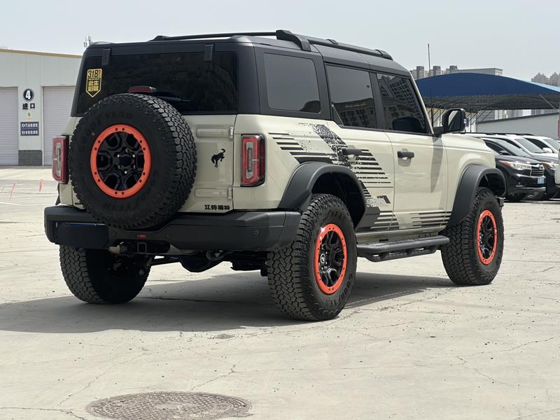 Ford Bronco, 2025 — фото 6 из 10