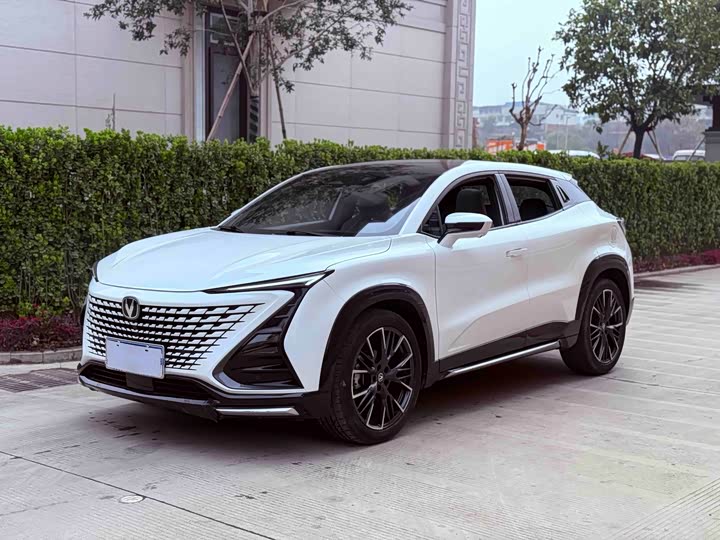 Changan UNI-T, 2023 — купить в Брянске под ключ