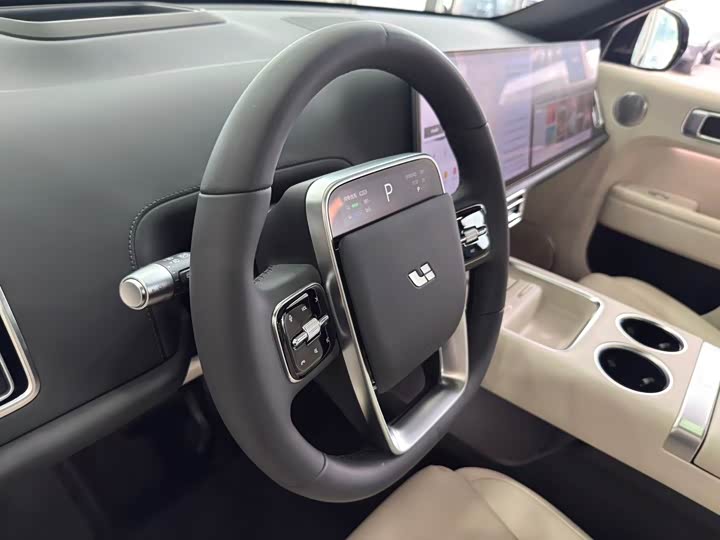 LiXiang L7, 2025 — фото 7 из 9