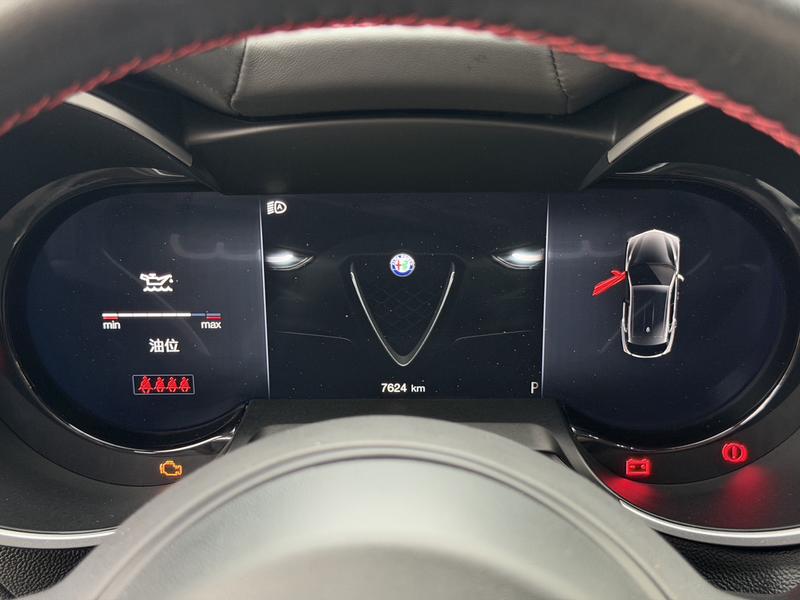 Alfa Romeo Stelvio, 2023 — фото 7 из 11