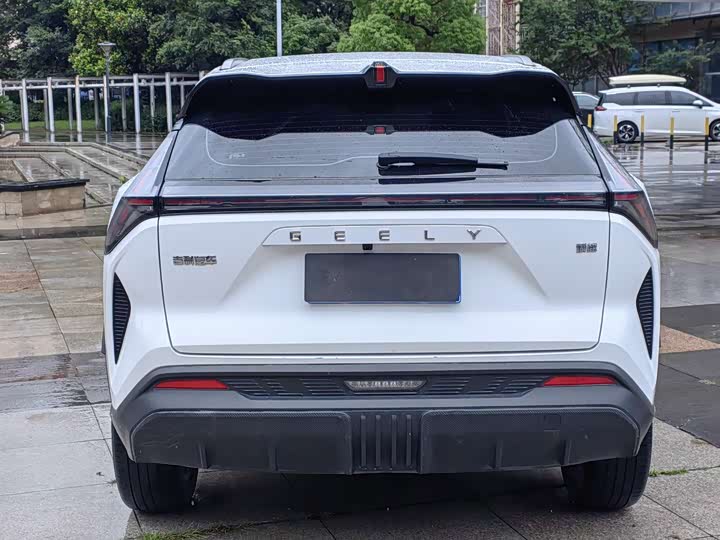 Geely Atlas, 2024 — фото 5 из 9