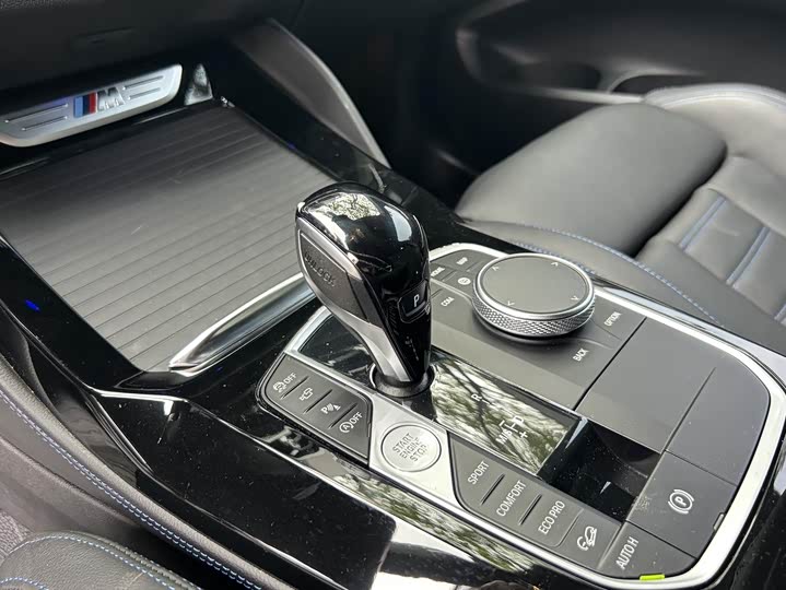 BMW X4, 2025 — фото 2 из 9