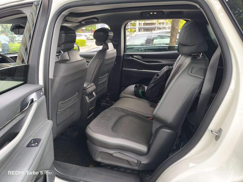 Ford Edge, 2024 — фото 9 из 10