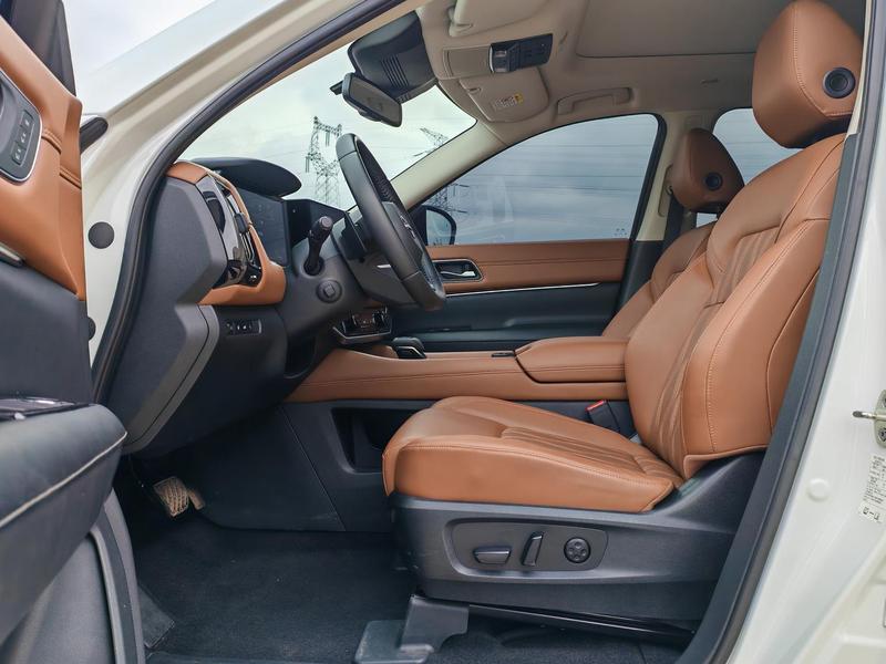 Nissan Pathfinder, 2023 — фото 10 из 12