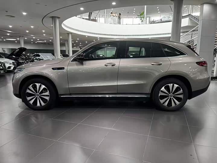 Mercedes-Benz EQC, 2023 — фото 2 из 9