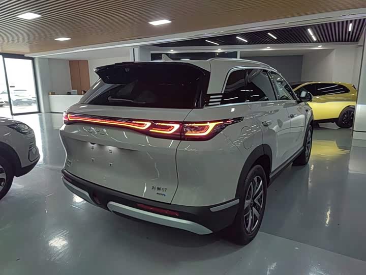 BYD Sea Lion 07 DM-i Hybrid, 2026 — фото 5 из 9