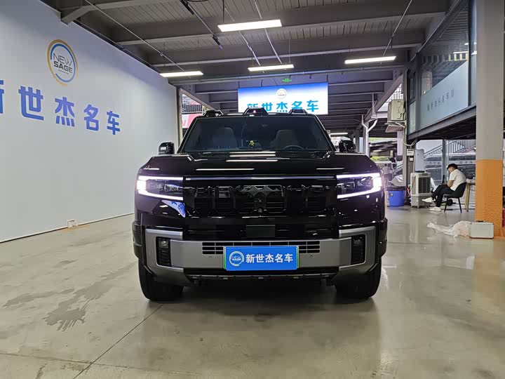BYD FangChengBao Leopard 8, 2025 — фото 2 из 9