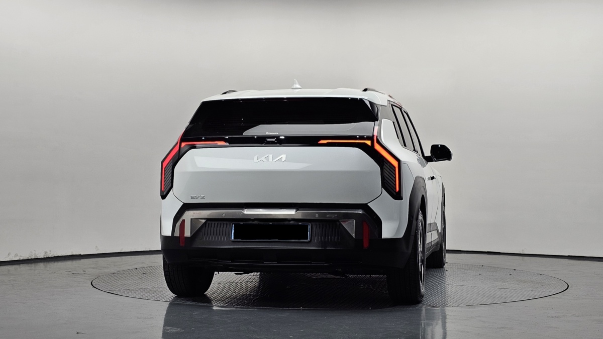 Kia EV3, 2025 — фото 4 из 12
