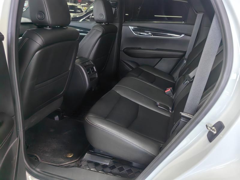 Cadillac XT5, 2022 — фото 8 из 9