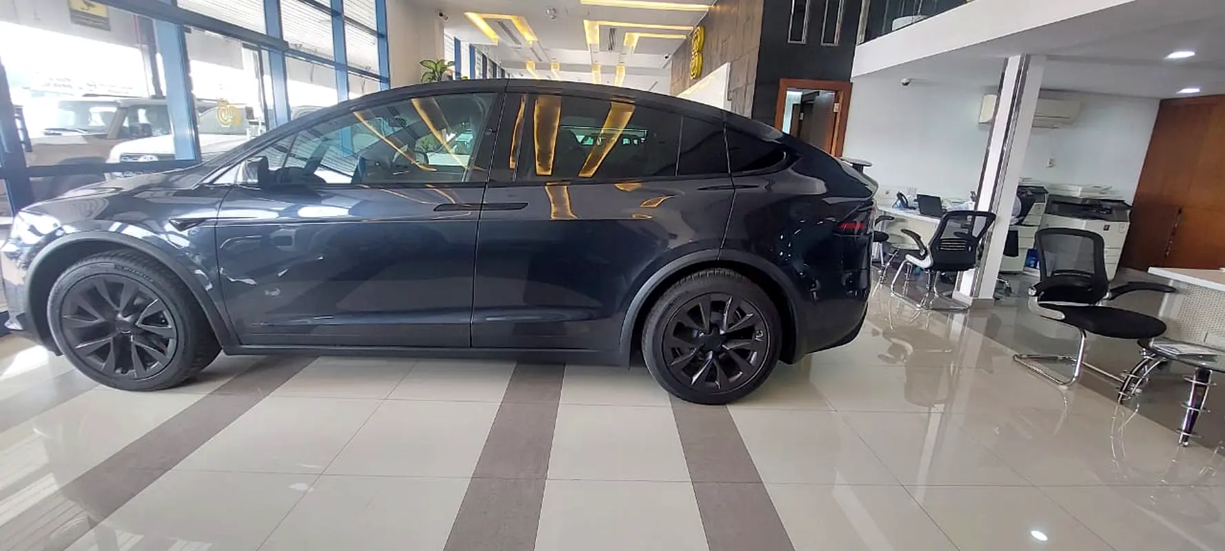 Tesla Model X, 2024 — фото 10 из 10
