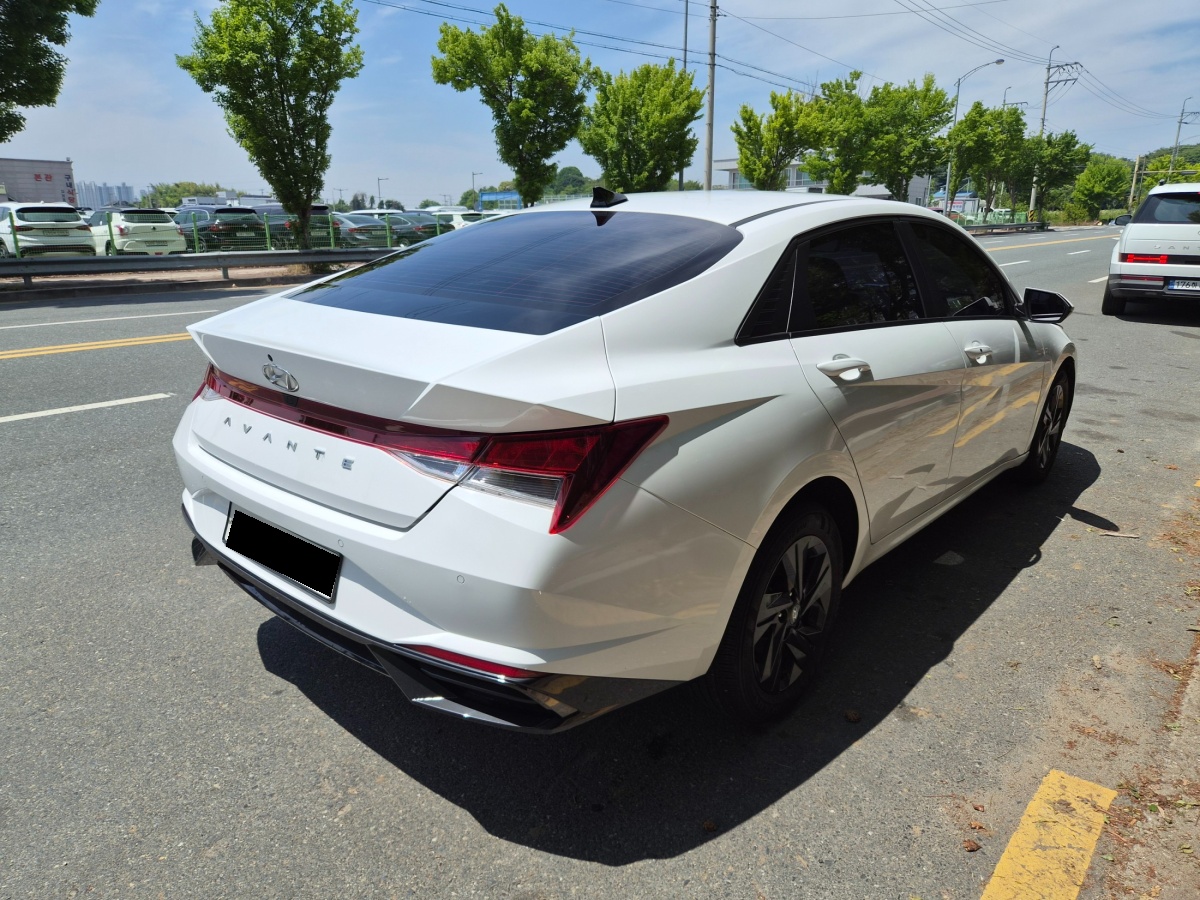 Hyundai Avante, 2022 — фото 3 из 12