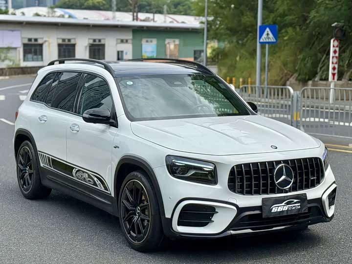 Mercedes-Benz GLB-Class AMG, 2024 — фото 3 из 9