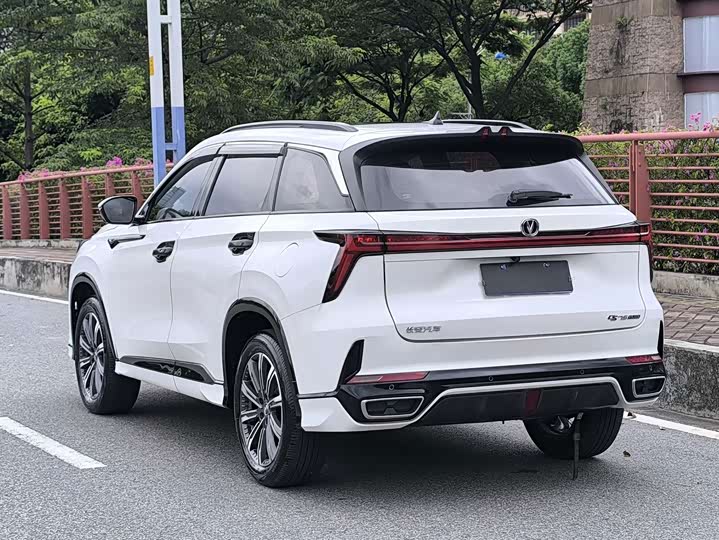 Changan CS75 Plus, 2023 — фото 6 из 9