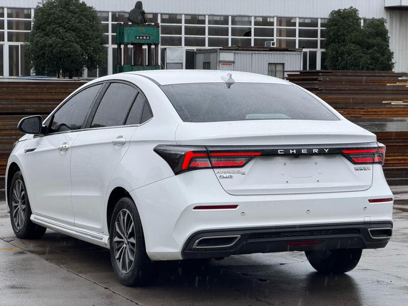 Chery Omoda S5 (Arrizo 5 Plus), 2022 — фото 4 из 12