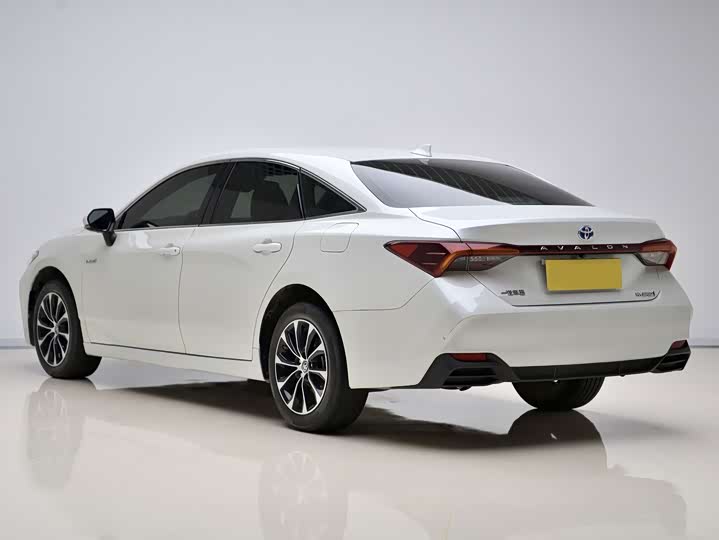 Toyota Avalon, 2023 — фото 4 из 9